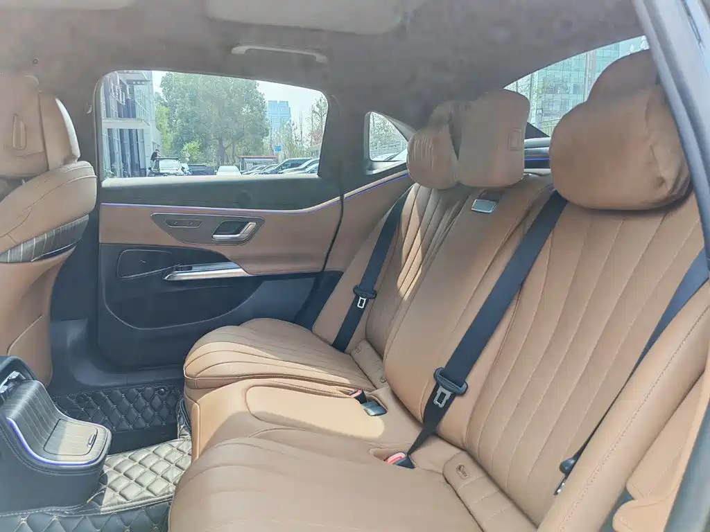Mercedes-Benz E-Class 2024 Черный из Китая