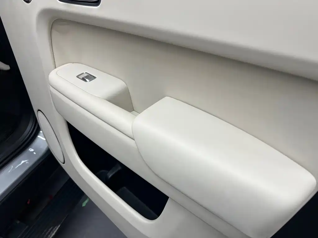Li Auto Li L9 — миниатюра 15