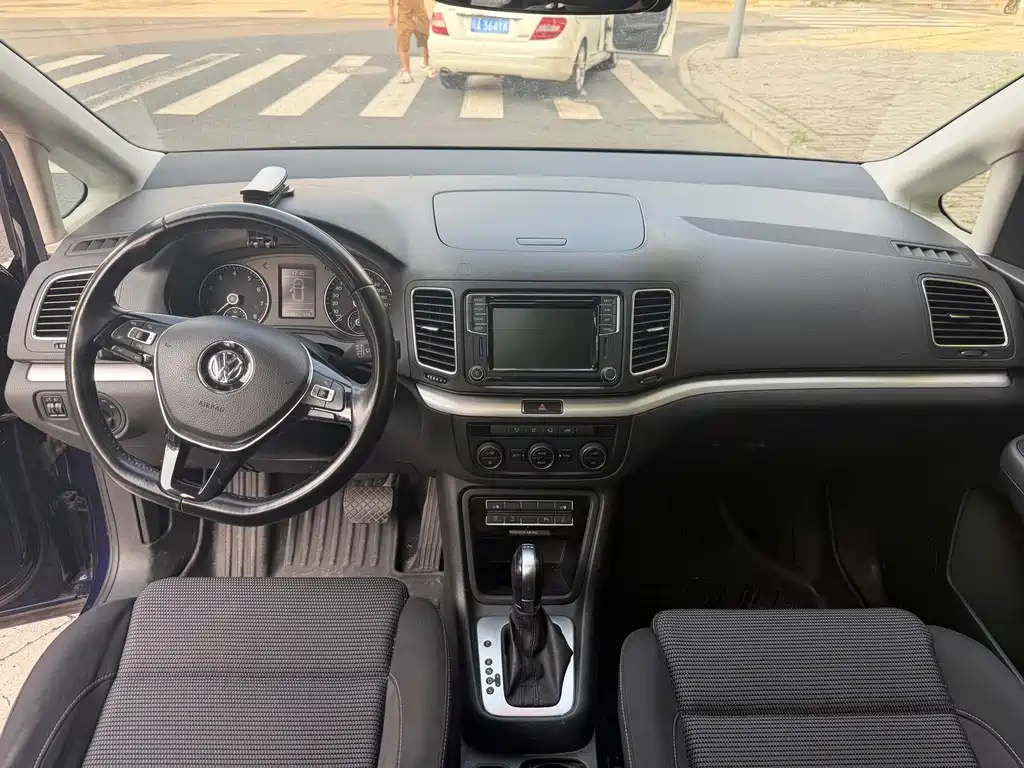 Volkswagen Sharan — миниатюра 14
