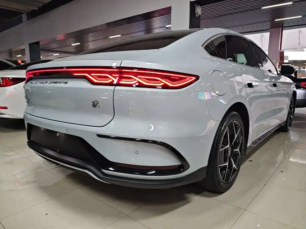BYD Han — миниатюра 7