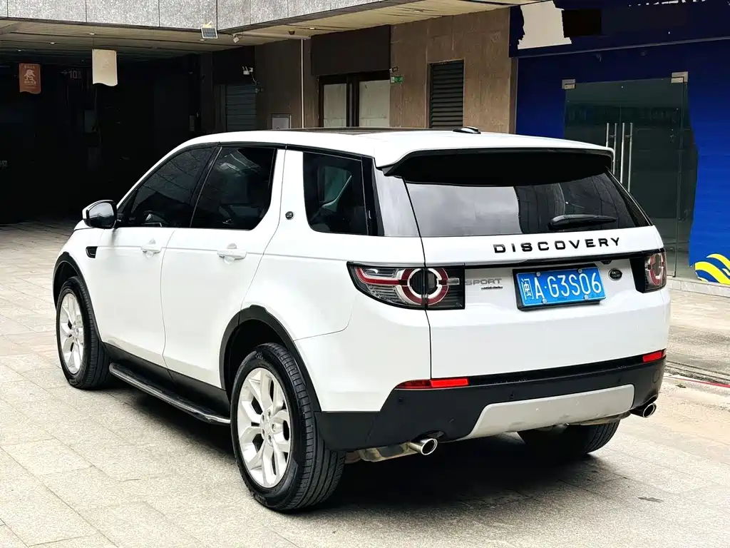 Land Rover Discovery Sport — миниатюра 9