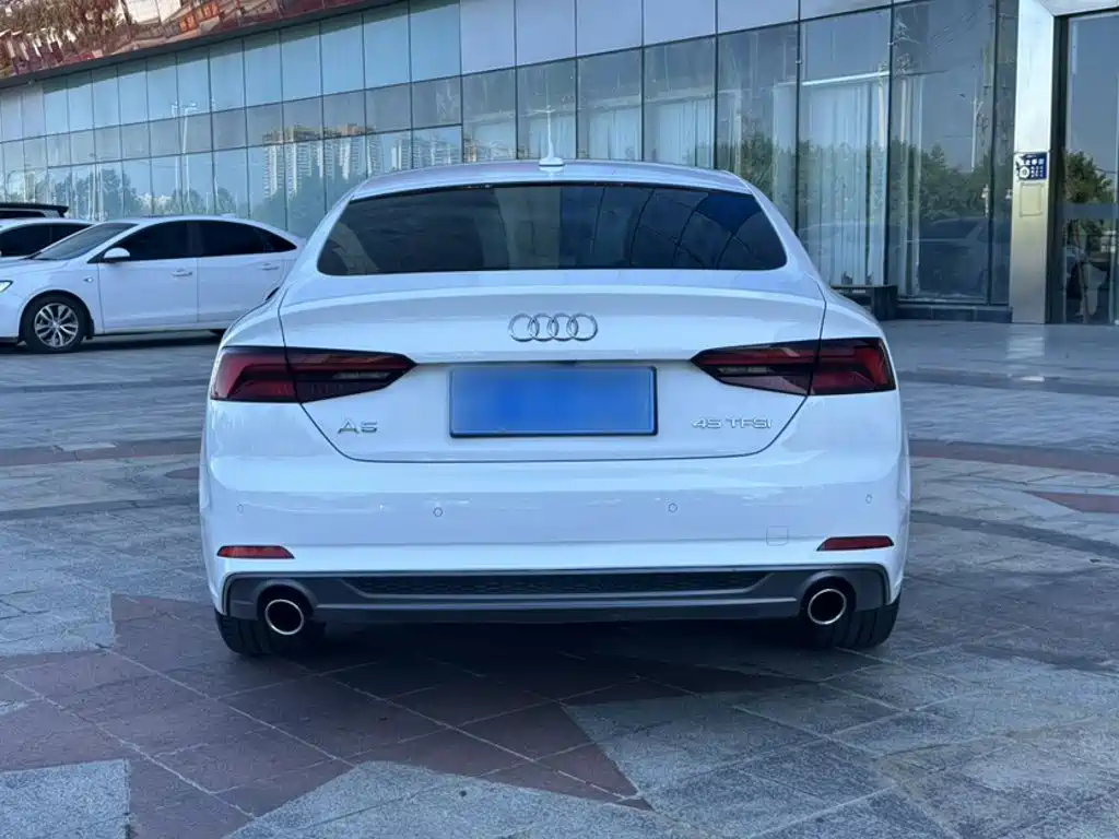 Audi A5 (Import) — миниатюра 6
