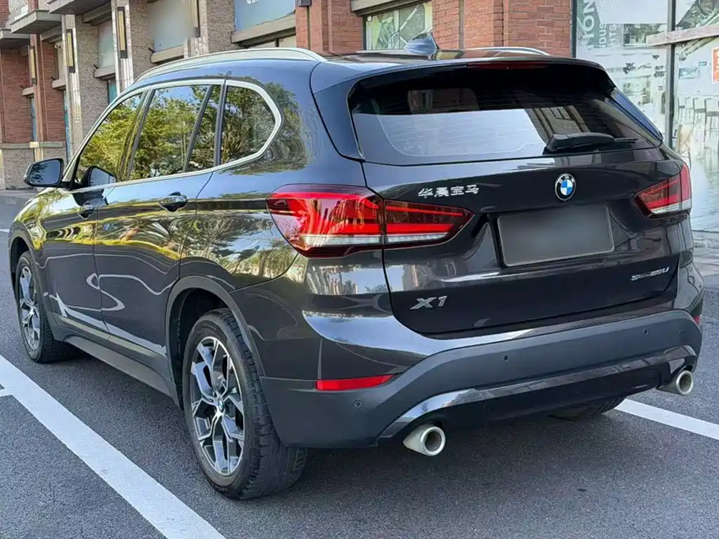BMW X1 2022 — фото 4