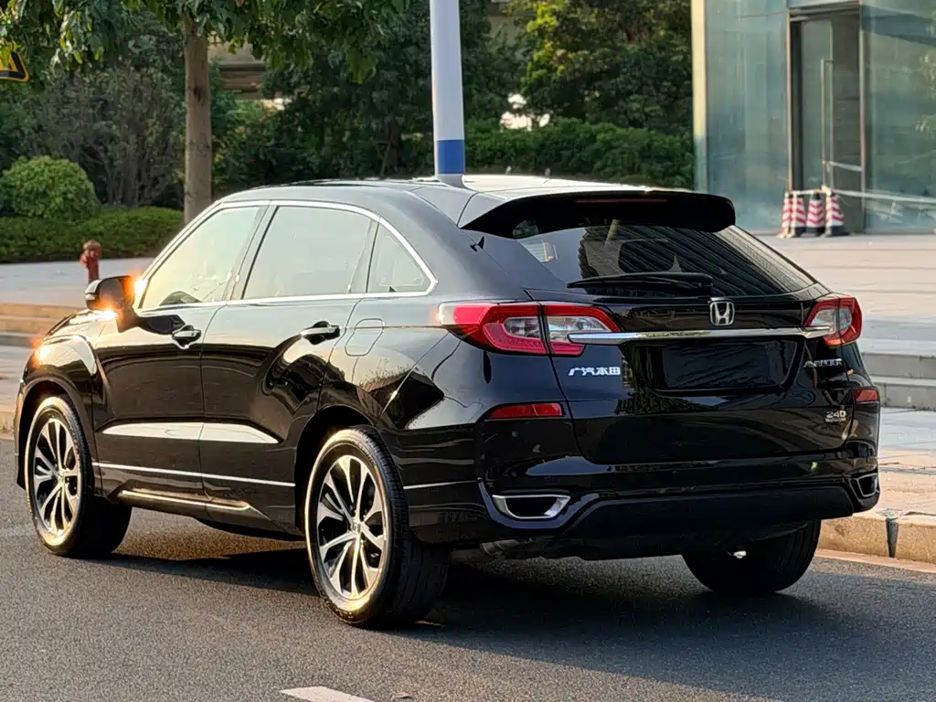 Honda Avancier — миниатюра 9