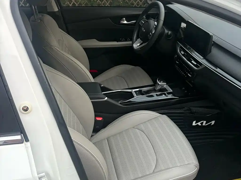 Kia K3 — миниатюра 4