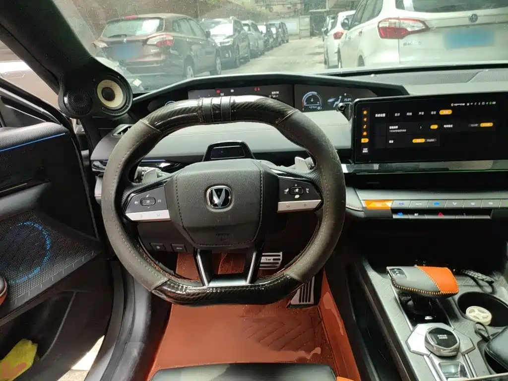 Changan UNI-V — миниатюра 3