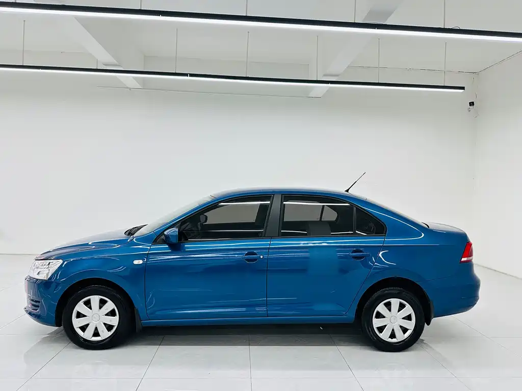 Volkswagen Santana — миниатюра 4