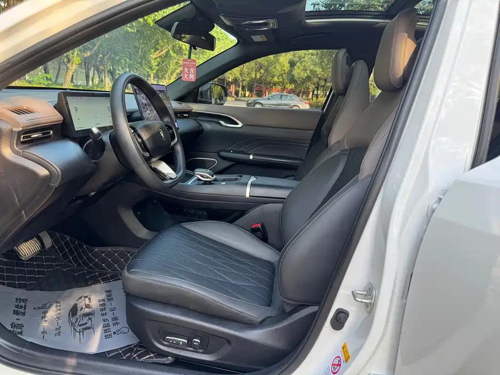 Changan Eado — миниатюра 4
