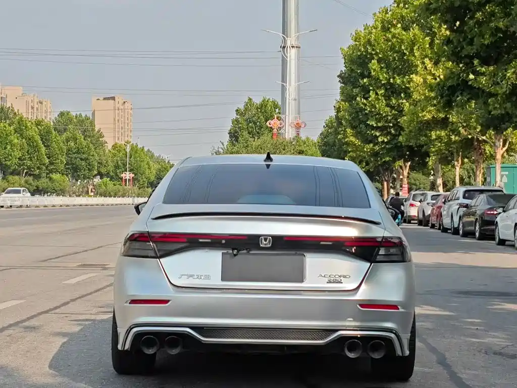 Honda Accord — миниатюра 6