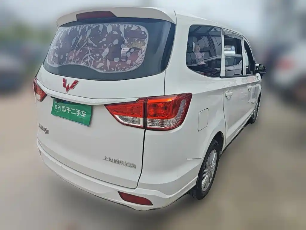 Wuling Hongguang — миниатюра 8