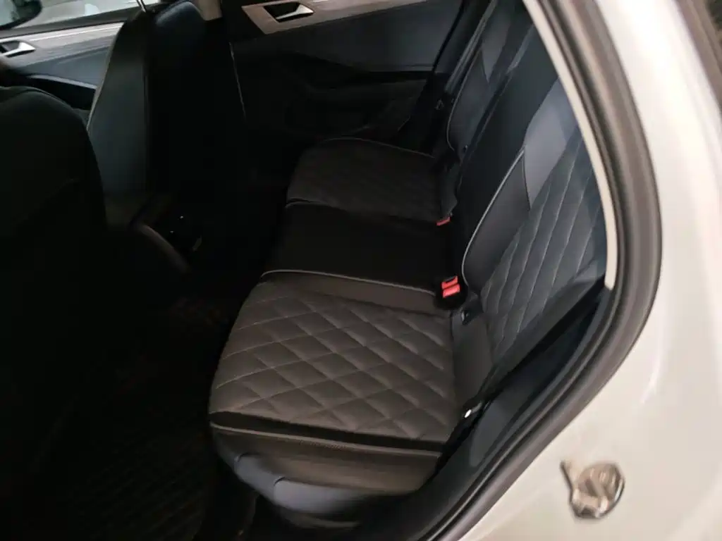 Volkswagen Sagitar — миниатюра 17