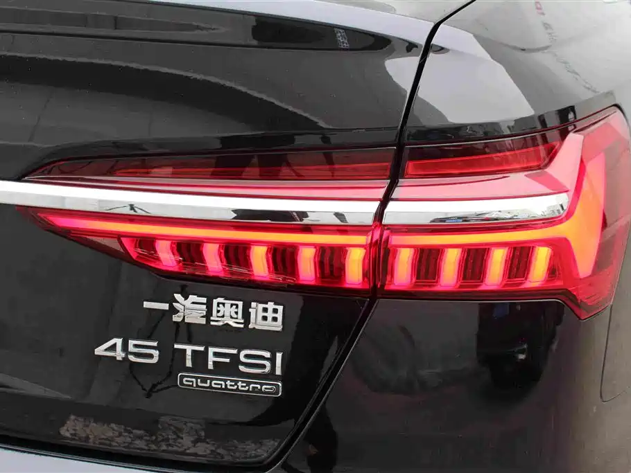 Audi A6L — миниатюра 12