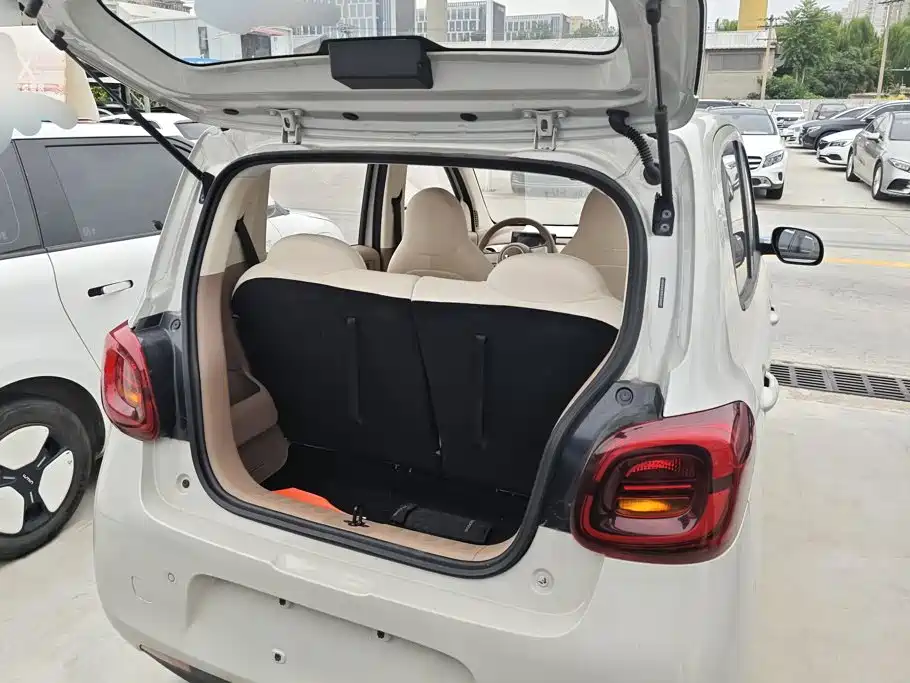 Wuling MINIEV — миниатюра 4