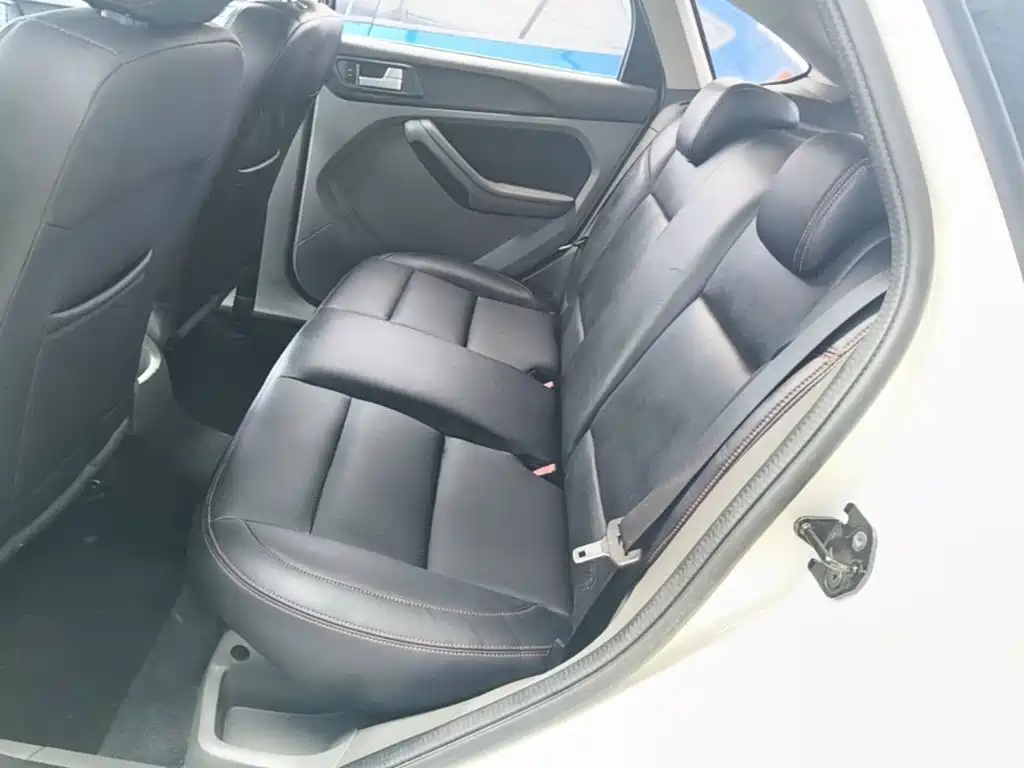 Ford Focus — миниатюра 17