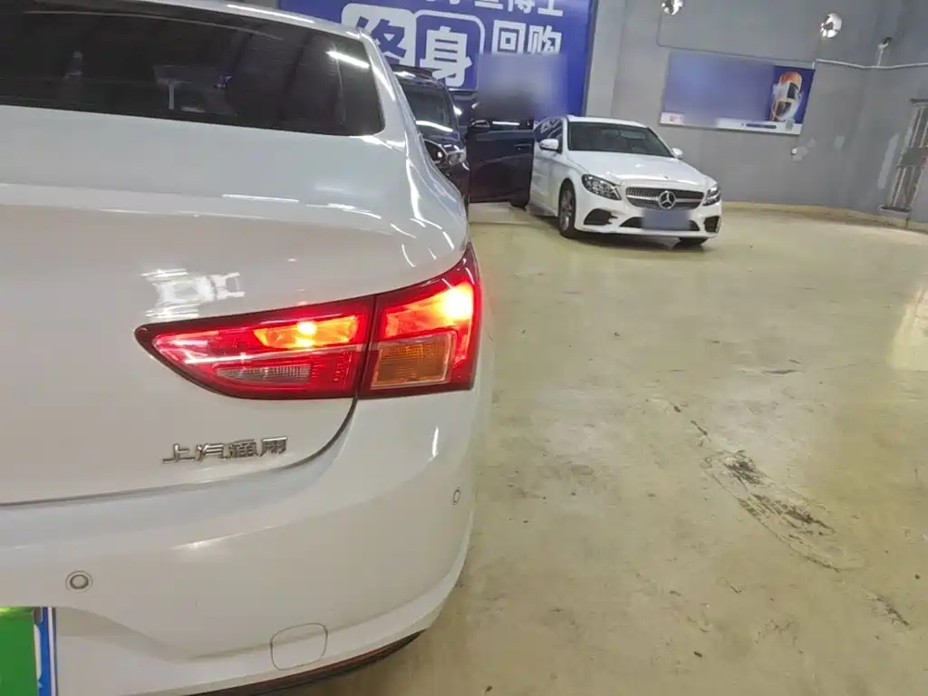 Buick Verano — миниатюра 8
