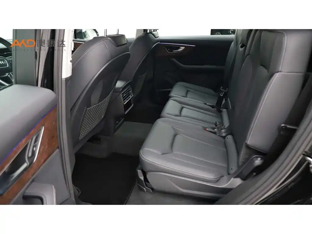 Audi Q7 2024 55 TFSI quattro S line Sport