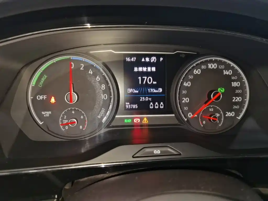 Volkswagen Passat PHEV — миниатюра 12