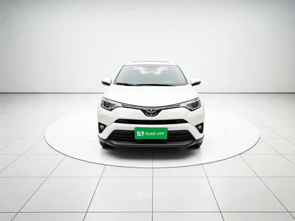Toyota RAV4 — миниатюра 2
