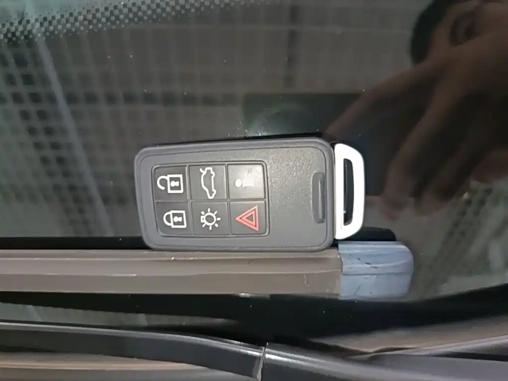 Volvo XC60 — миниатюра 9