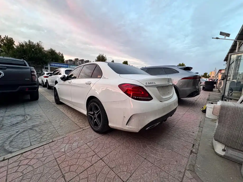 Mercedes-Benz C-Class — миниатюра 4
