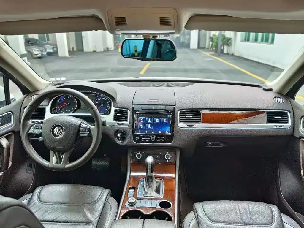 Volkswagen Touareg — миниатюра 23