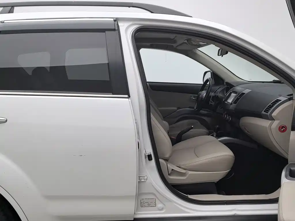 Mitsubishi Outlander (Import) — миниатюра 23