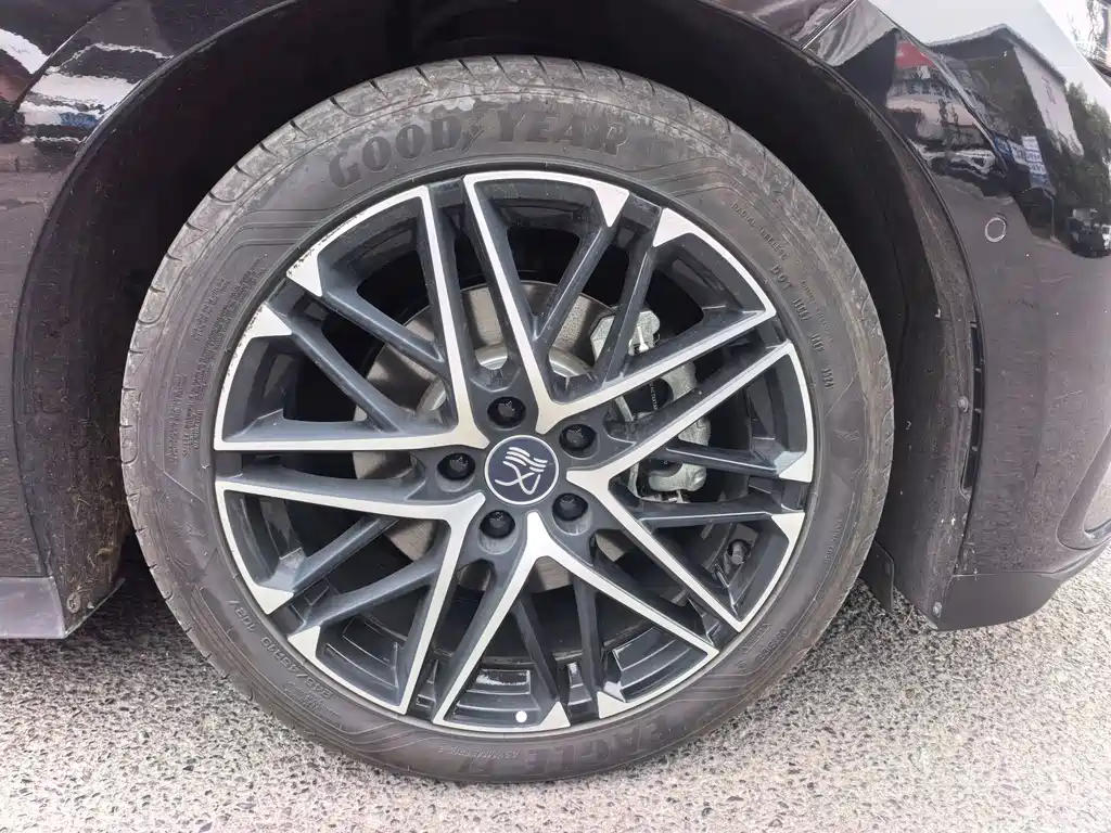 BYD Han — миниатюра 5