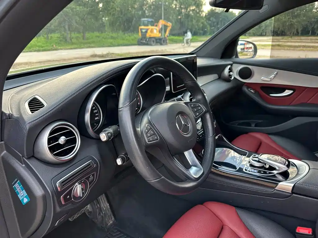 Mercedes-Benz GLC Coupe — миниатюра 14
