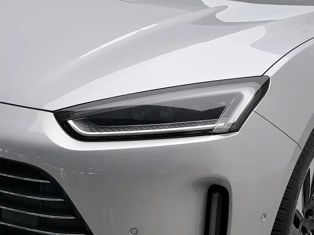 AITO AITO M5 — миниатюра 7