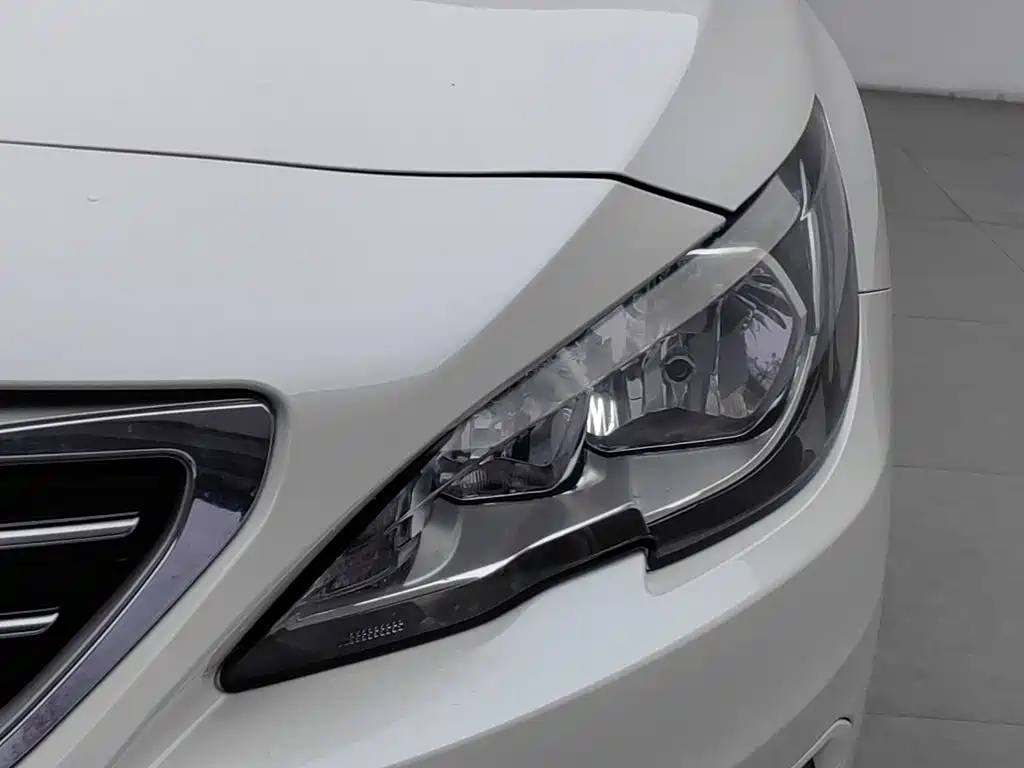 Peugeot 408 — миниатюра 7