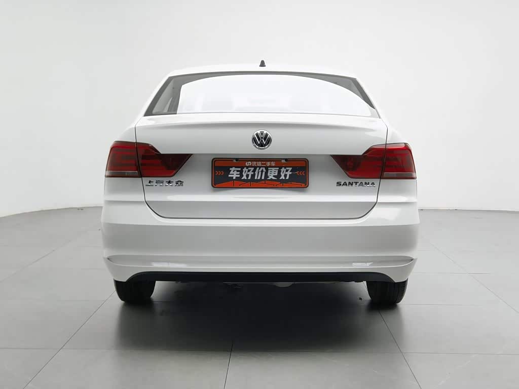 Volkswagen Santana 1.5 л 2023 г. Белый, пробег 25400 км