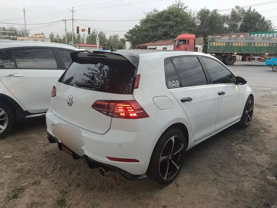 Volkswagen Golf — миниатюра 3
