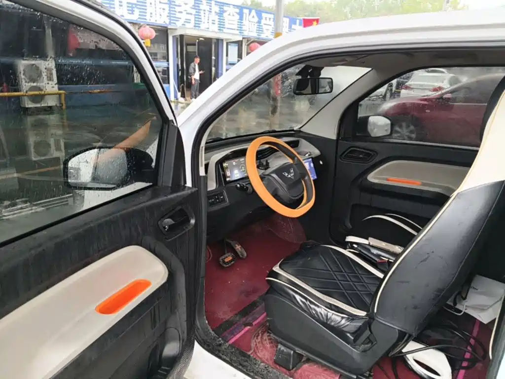 Wuling MINIEV — миниатюра 16