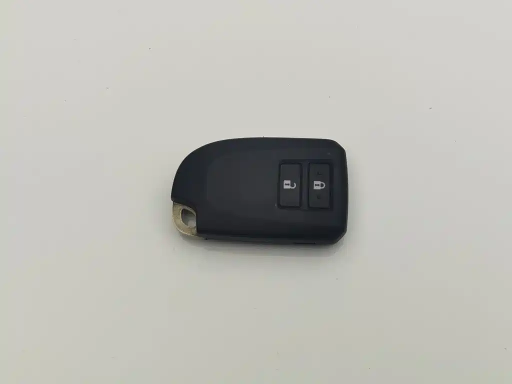 Toyota Yaris L — миниатюра 19