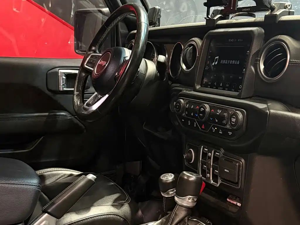Jeep Gladiator — миниатюра 13