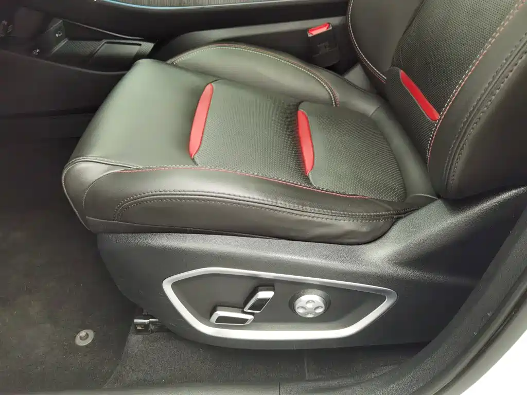 Geely Xingyue — миниатюра 20