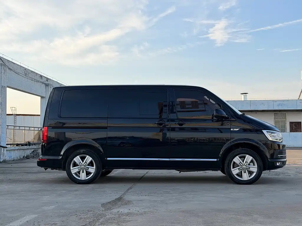 Volkswagen Multivan 2.0TSI 2WD Luxury Edition 7 seats, фото 4