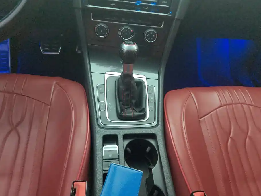 Volkswagen Golf — миниатюра 16
