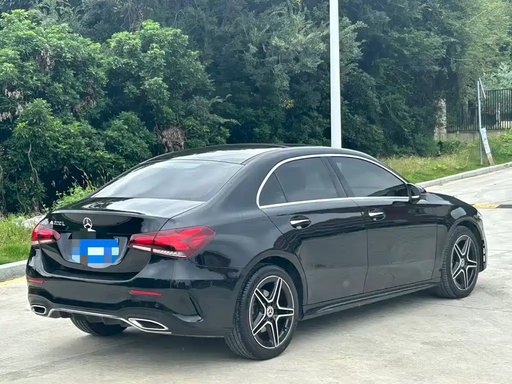 Mercedes-Benz A-Class — миниатюра 9