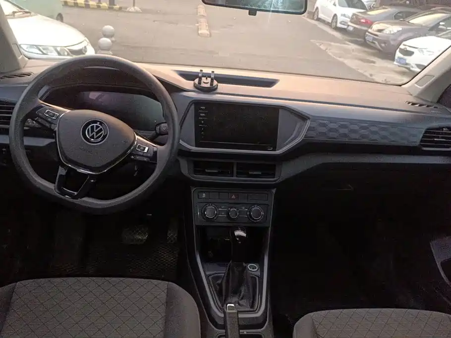 Volkswagen T-Cross — миниатюра 12
