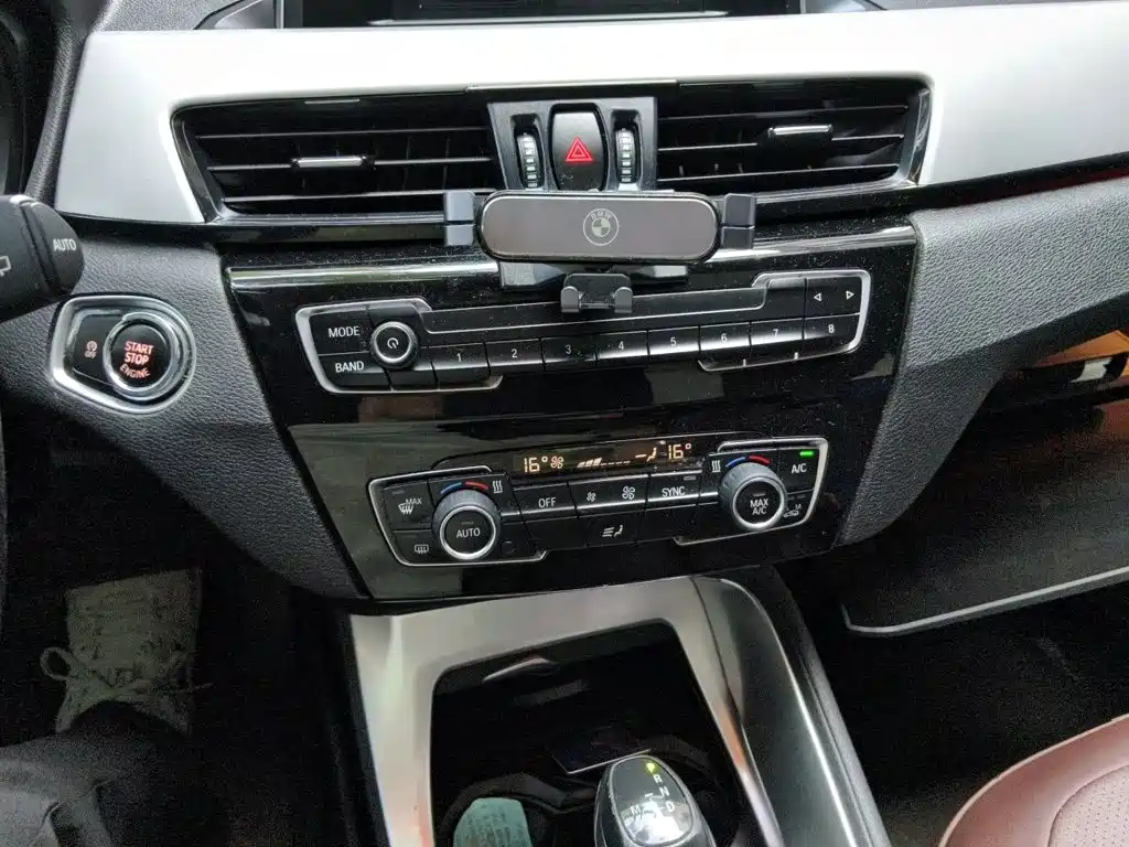 BMW X1 — миниатюра 14