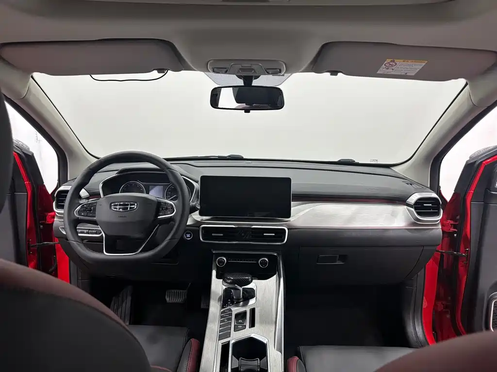 Geely Binyue — миниатюра 5