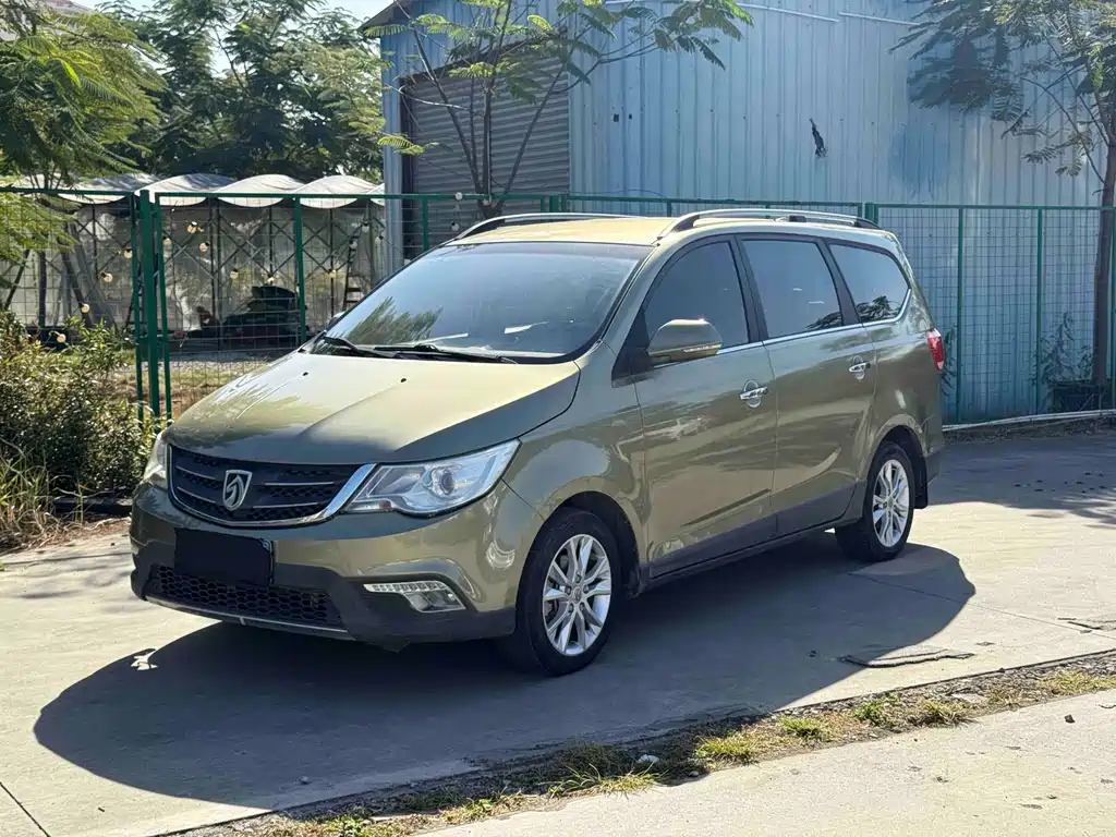 Baojun 730 2014
