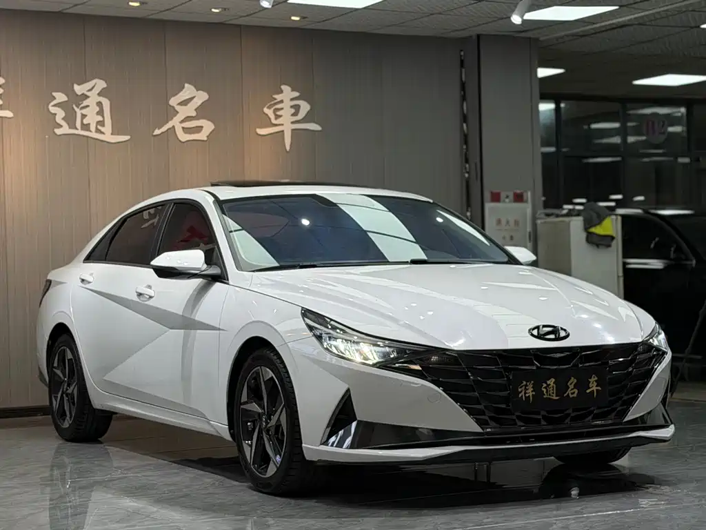 Hyundai Elantra — миниатюра 2
