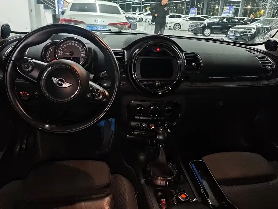 MINI Mini Clubman — миниатюра 12