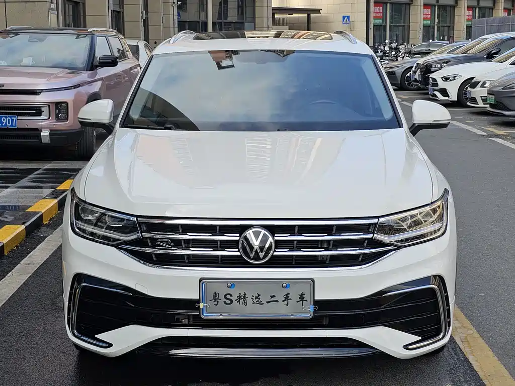 VOLKSWAGEN TIGUAN X