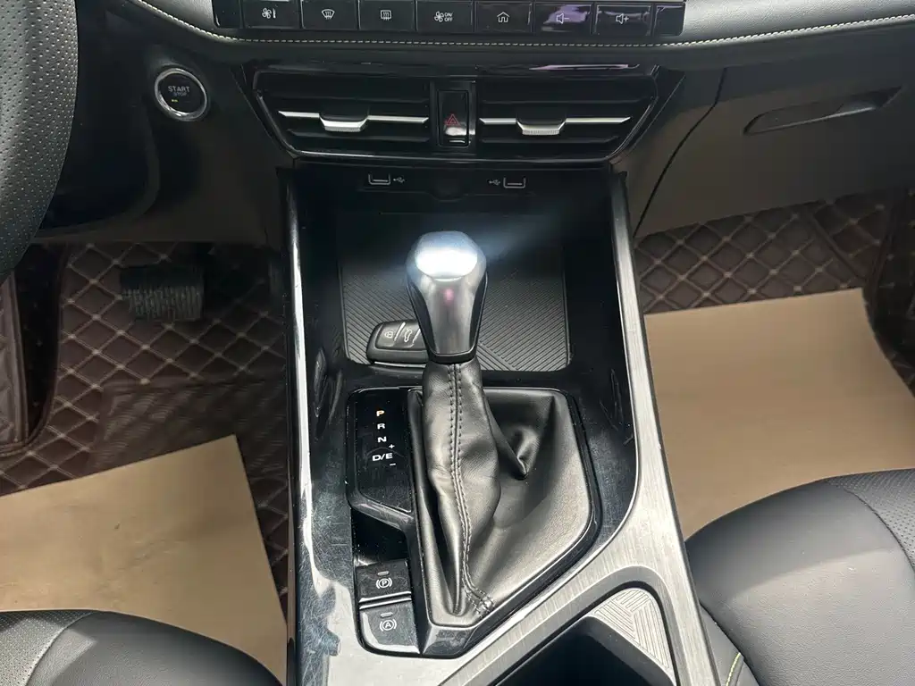 Roewe i5 — миниатюра 11