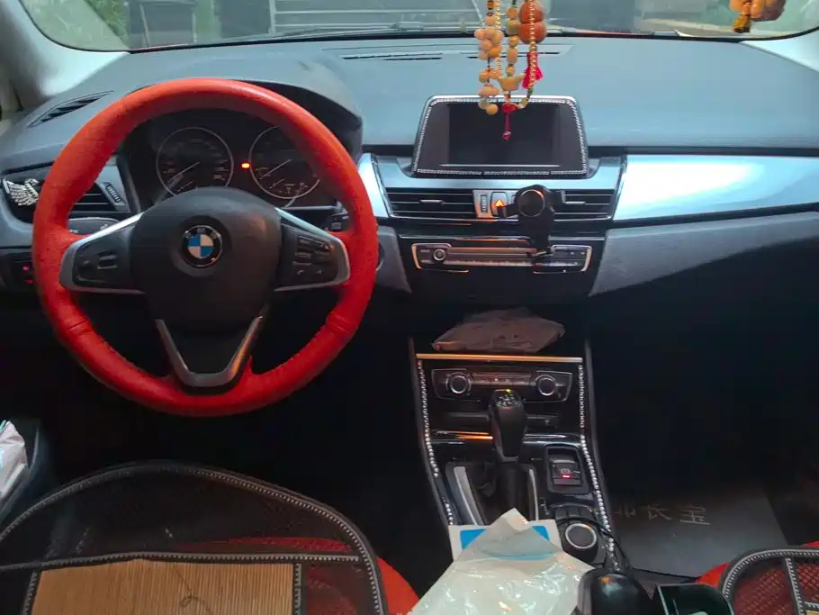 BMW 2 Series Active Tourer — миниатюра 12