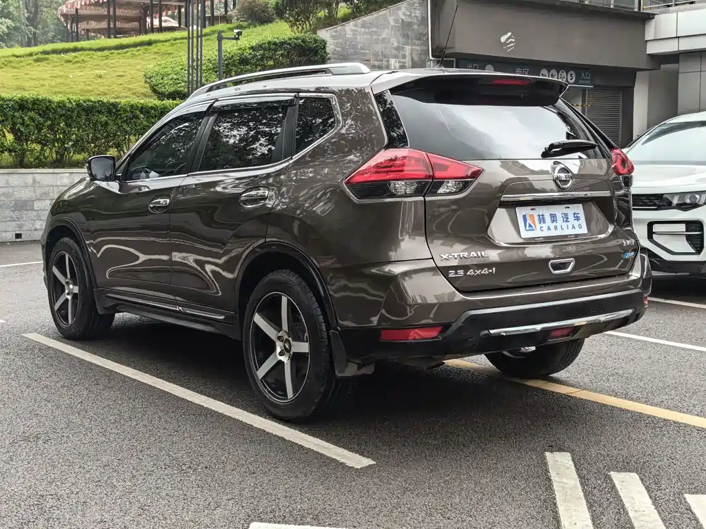 Nissan X-Trail — миниатюра 5