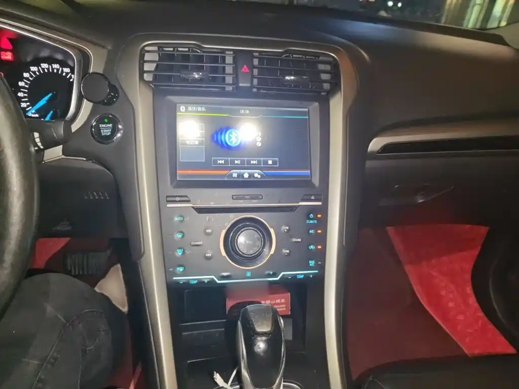 Ford Mondeo — миниатюра 6